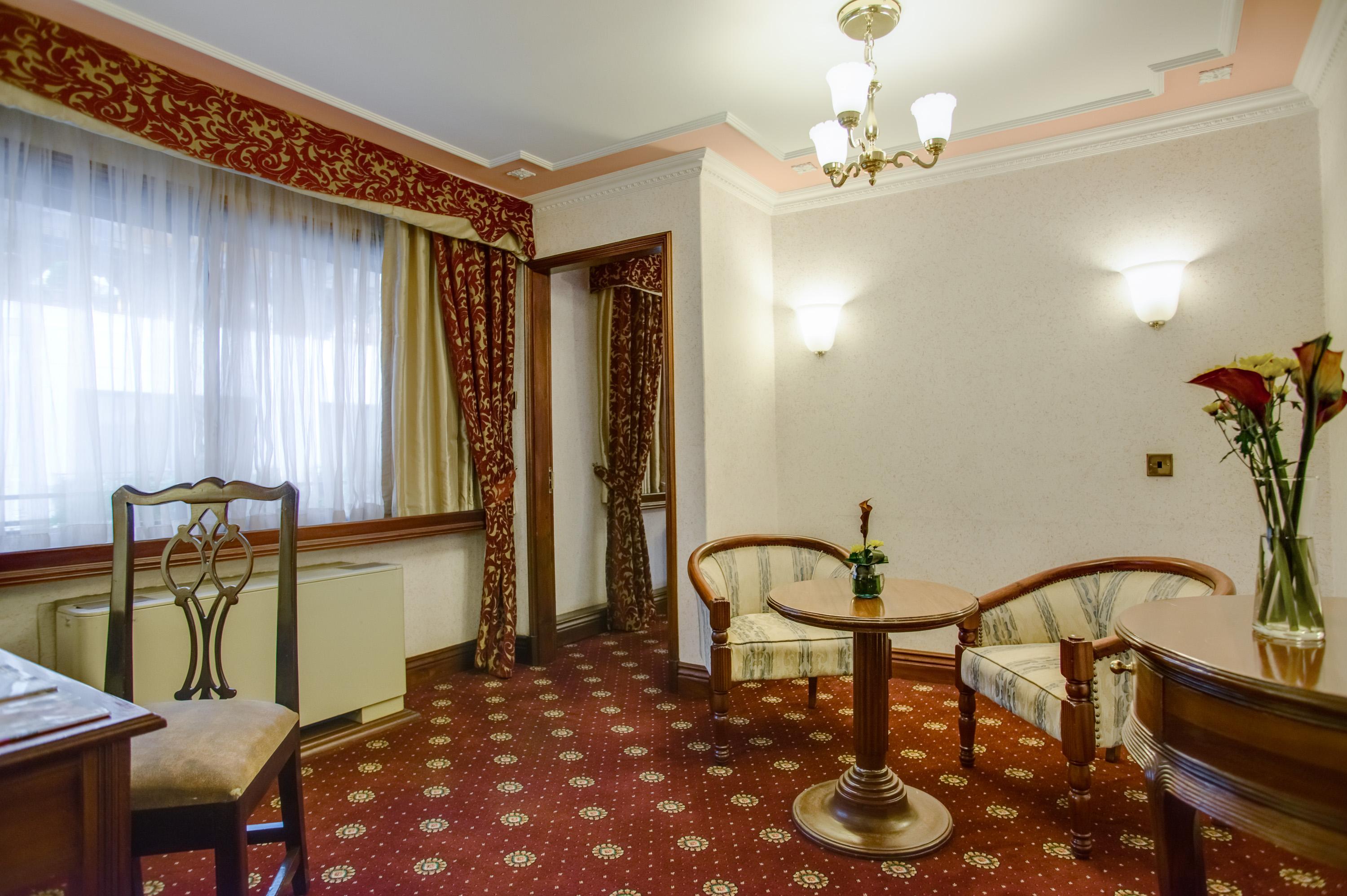 Hotel Sarova Stanley Nairobi Exterior foto A suite at the Grand Hotel