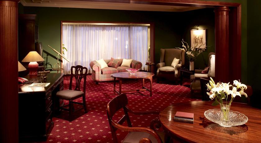Hotel Sarova Stanley Nairobi Exterior foto A suite on board the Queen Mary 2